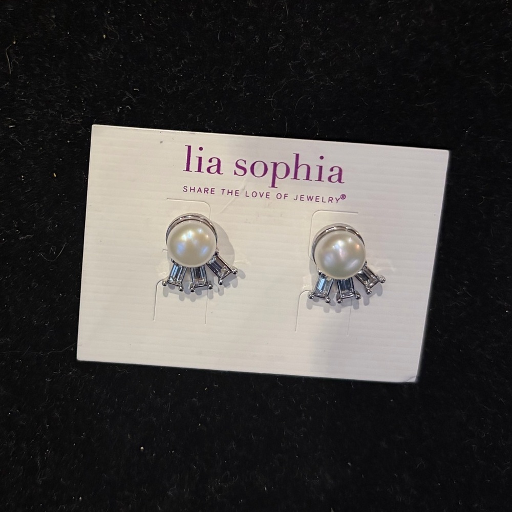 NWT Lia Sophia Silver Earrings with White Pearls